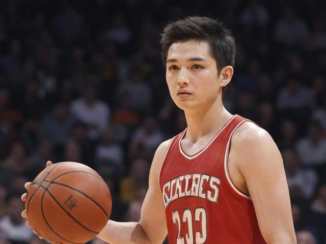 开云体育_ NBA传奇赛季回顾：不可磨灭的历史瞬间，nba开拓者最新消息