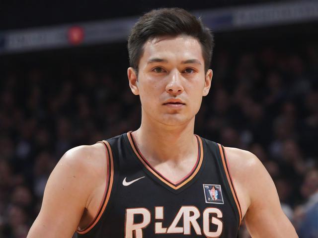 开云体育_ NBA全明星赛最佳时刻重温：令人难忘的瞬间，nba全明星开场介绍
