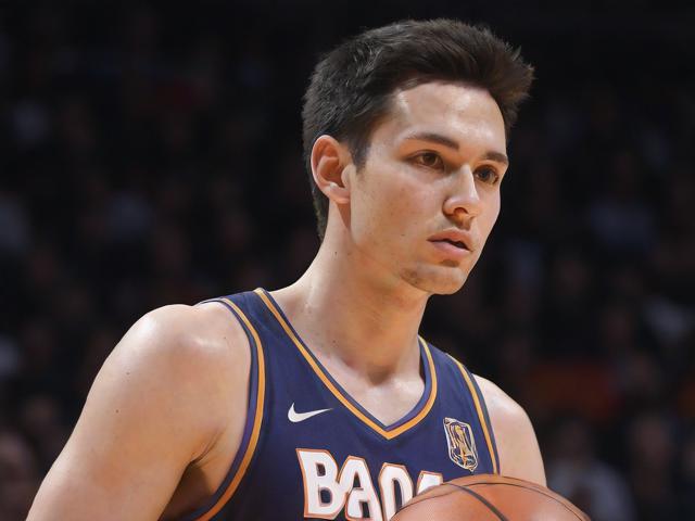 开云体育_ NBA全明星赛的影响力：球员与球迷的互动，nba全明星开场白