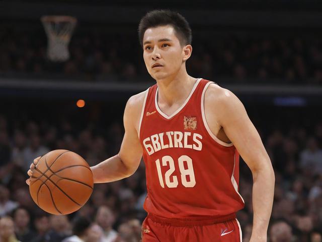 开云体育_ NBA历史上的经典对决：重温赛季中的对抗，nba对战表2021