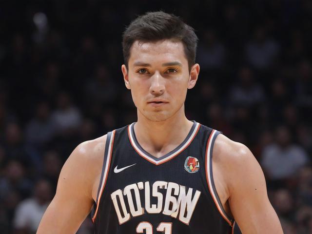 开云体育_ NBA季后赛中的决胜时刻：历史性的瞬间重温，nba赛程开拓者赛程表