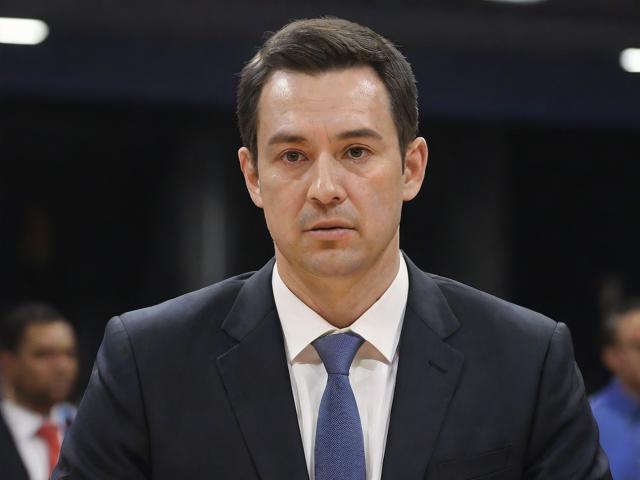 开云体育_ NBA裁判的新挑战：如何在高压下保持公正？，nba裁判的标准
